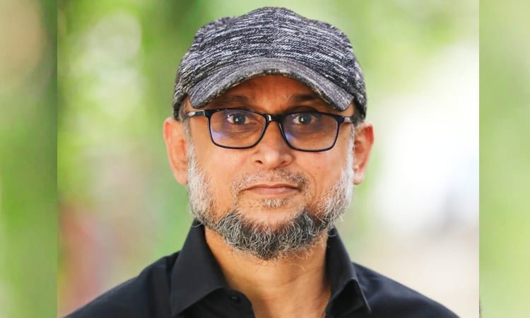 বই প্রকাশে সেন্সরশিপ নয়, মতপ্রকাশের স্বাধীনতায় অটল সরকার – ফারুকী