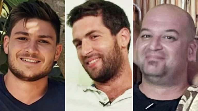 ১৬ মাস পর জিম্মিদশা থেকে মুক্তি পেলেন ৩ ইসরায়েলি