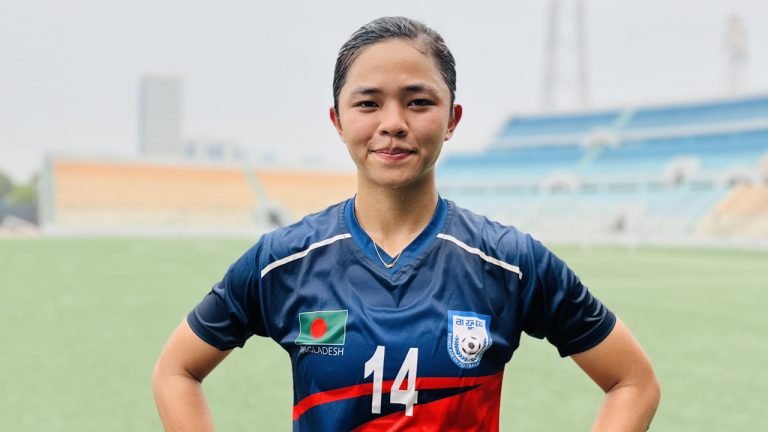 সুমাইয়াকে হুমকির বিরুদ্ধে ব্যবস্থা নেবে বাফুফে