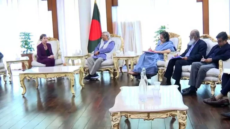 বিশ্বব্যাংকের সহকারী প্রেসিডেন্টের সঙ্গে অন্তর্বর্তী সরকারের প্রধান উপদেষ্টার বৈঠক