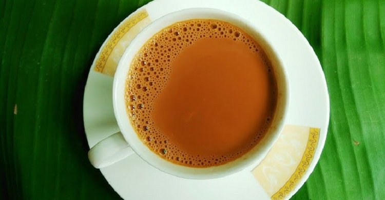 সকালে খালি পেটে দুধ চা – স্বাস্থ্যের জন্য ক্ষতিকর?