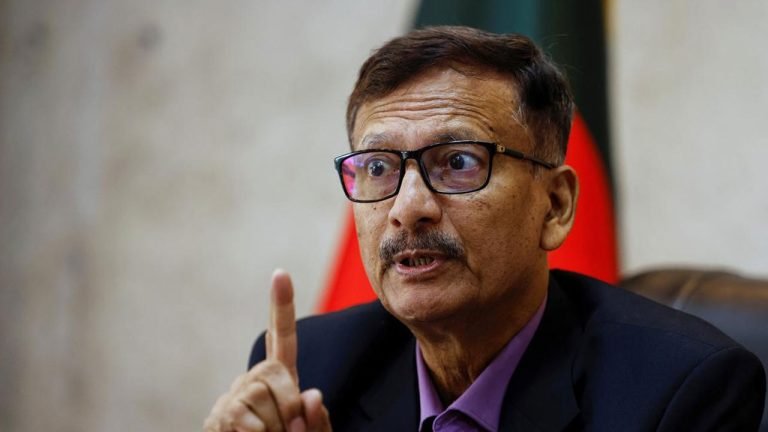 বাংলাদেশ-ভারত সম্পর্ক নির্দিষ্ট সরকারকেন্দ্রিক হওয়া উচিত নয়