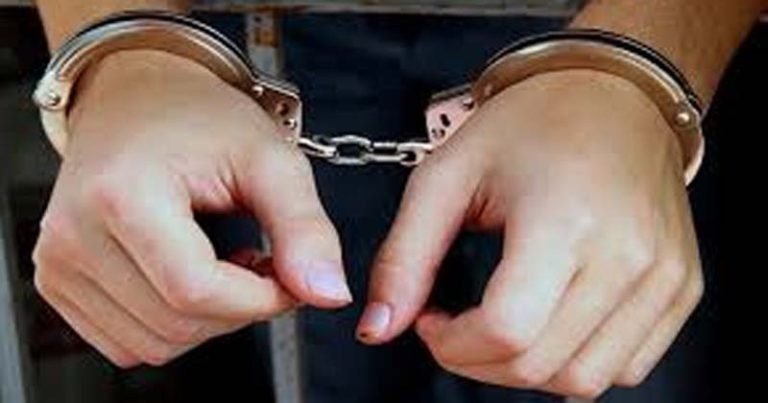 কলাপাড়ায় যৌথবাহিনীর অভিযানে আওয়ামী লীগের ৯ নেতা-কর্মী আটক