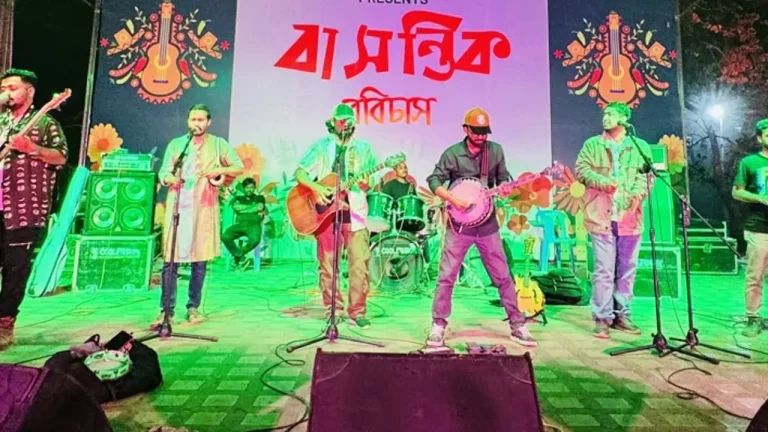 বরিশাল বিশ্ববিদ্যালয়ে কনসার্টে বাধা, জঙ্গলে লুকিয়ে ব্যান্ড কৃষ্ণপক্ষ