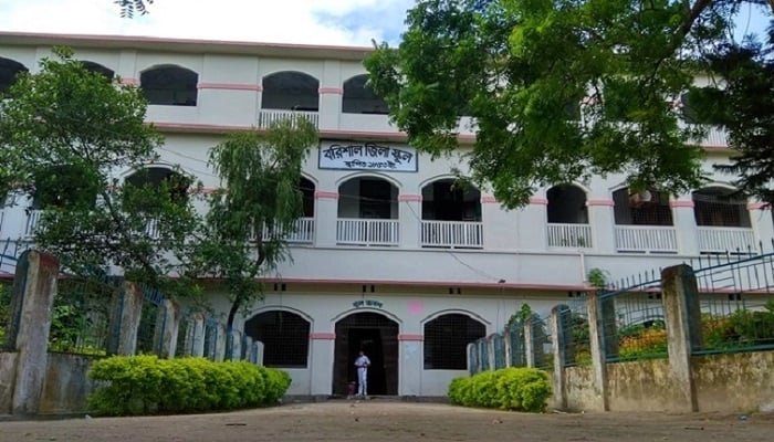 বরিশালে ১২১ শিক্ষার্থীর ভর্তি বাতিল: তথ্য জালিয়াতি