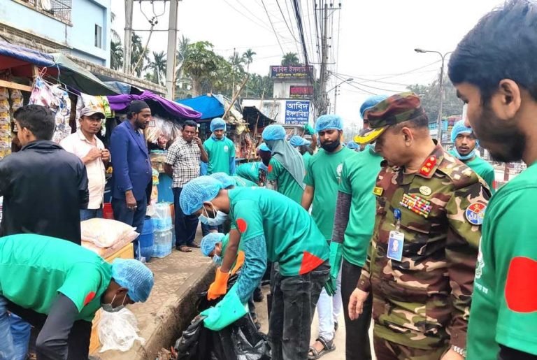 বরিশাল শেবাচিম হাসপাতালে পরিচ্ছন্নতা অভিযান