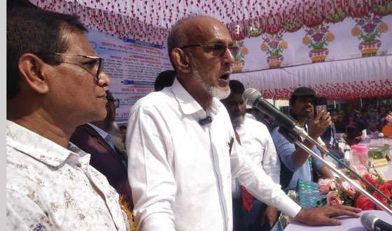 আ’লীগ সঠিক ইতিহাস ও গণতন্ত্রকে হত্যা করেছেন: আলমগির হোসেন