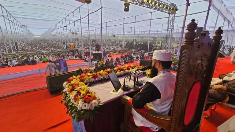 চাঁপাইনবাবগঞ্জে ইতিহাসের সবচেয়ে বড় মাহফিল, ১৫ লাখ মানুষের সমাগম