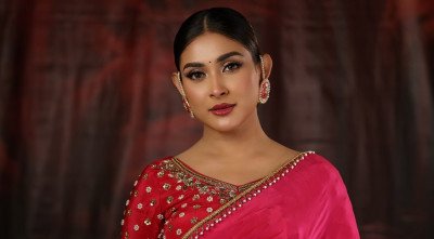 বিয়ের পর সুখবর নিয়ে হাজির মেহজাবীন মেহজাবীন চৌধুরী