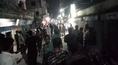 ঝালকাঠিতে ককটেল ফাটিয়ে সোনার দোকানে লুটের চেষ্টা, আতঙ্কে জনতা