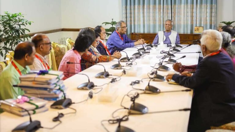 গণমাধ্যম কমিশনে নিবন্ধিত হবে সব সাংবাদিক: সুপারিশ গণমাধ্যম সংস্কার কমিশনের