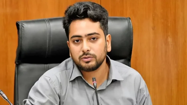 “মৌলিক সংস্কারের ভিত্তি অন্তর্বর্তী সরকারের সময়েই করতে হবে: নাহিদ ইসলাম”