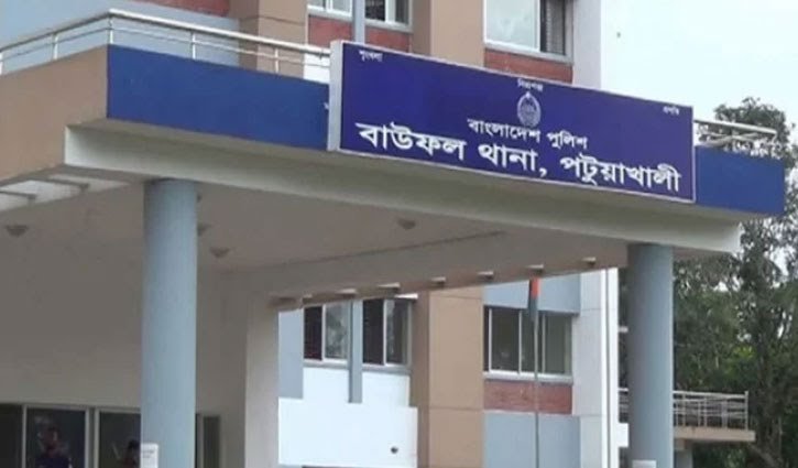 তেঁতুলিয়া নদীতে তরমুজ বোঝাই ট্রলারে ডাকাতি ও গণপিটুনিতে নিহতের ঘটনায় দুটি মামলা