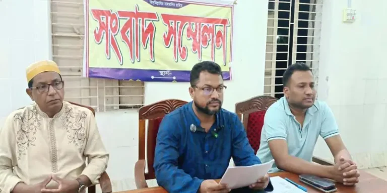 গলাচিপা ইউএনও’র ফেসবুক পোস্ট ভাইরাল, হ্যাকিংয়ের অভিযোগে জিডি