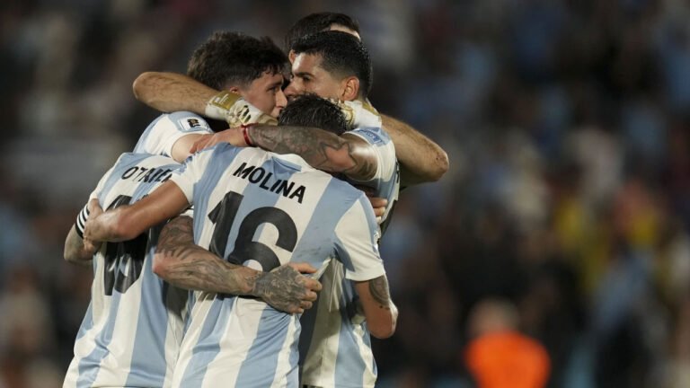 ব্রাজিলকে আটকালেই নিশ্চিত আর্জেন্টিনার বিশ্বকাপ টিকিট 