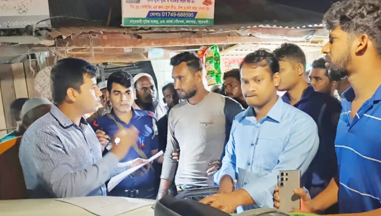 কলাপাড়ায় অবৈধভাবে মাটি কাটায় জরিমানা