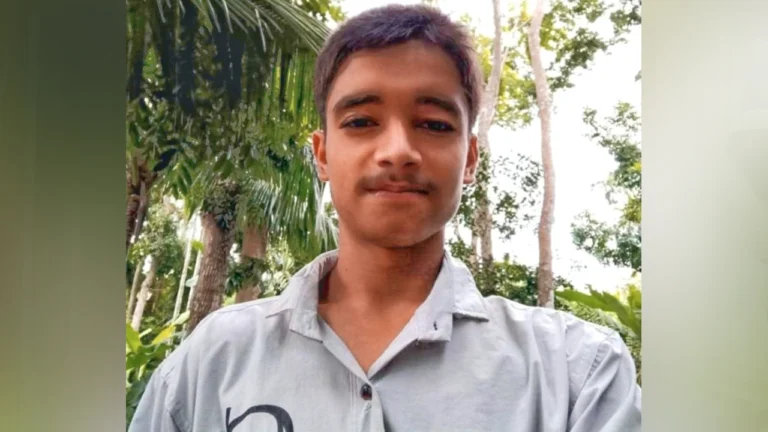 নেছারাবাদে বৈদ্যুতিক খুঁটিতে ধাক্কা, যুবকের মৃত্যু