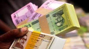 ব্যাংক দেবে না নতুন টাকা, চড়া দাম খোলাবাজারে