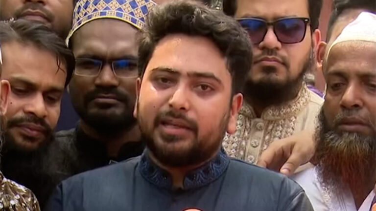 আওয়ামী লীগের রাজনীতি করার অধিকার নেই: নাহিদ ইসলাম