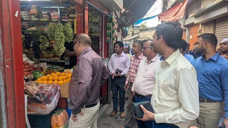 রমজানে বাজার নিয়ন্ত্রণে বিশেষ উদ্যোগ পটুয়াখালী প্রশাসনের