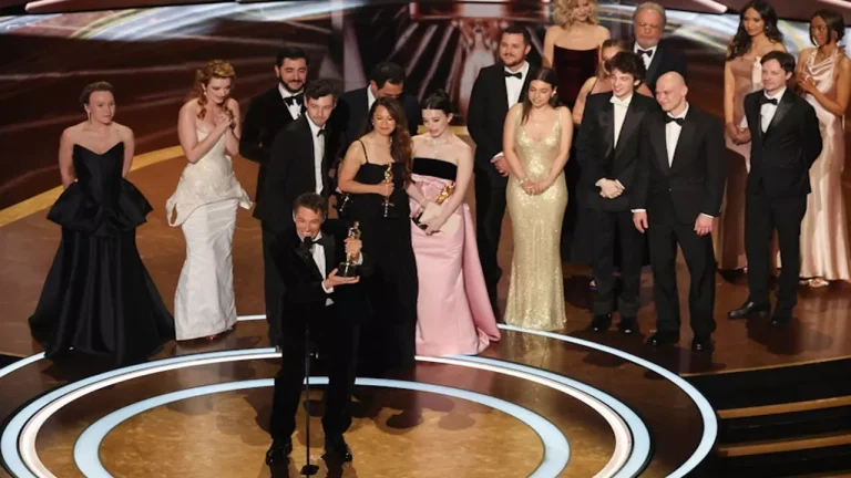 অস্কারে সেরা সিনেমা ‘আনোরা’, বাজিমাত তিন বিভাগে