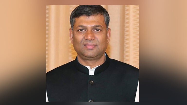 স্ত্রীসহ সাবেক এমপি সাইফুজ্জামান শেখরের দেশত্যাগে নিষেধাজ্ঞা