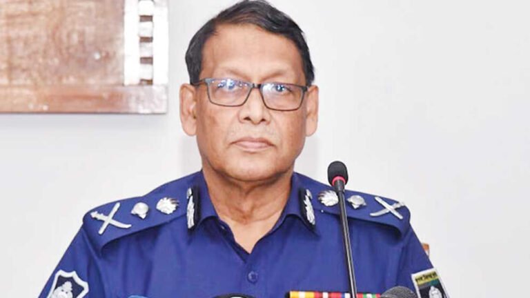 মহাসড়কে বাধা সৃষ্টি করে জনগণের অসুবিধা করা যাবে না: পুলিশ প্রধান