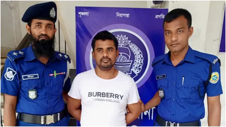 পটুয়াখালীতে মাকে নৃশংসভাবে হত্যার অভিযোগে ছেলে গ্রেপ্তার