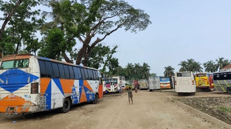 ভোলায় ২৪ ঘণ্টা পর বাস ধর্মঘট প্রত্যাহার