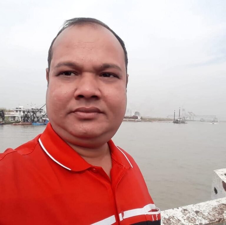 বরিশালে নারী মাদককারবারীকে টাকা নিয়ে ছেড়ে দেওয়ার অভিযোগে ডিবি এএসআই বরখাস্ত