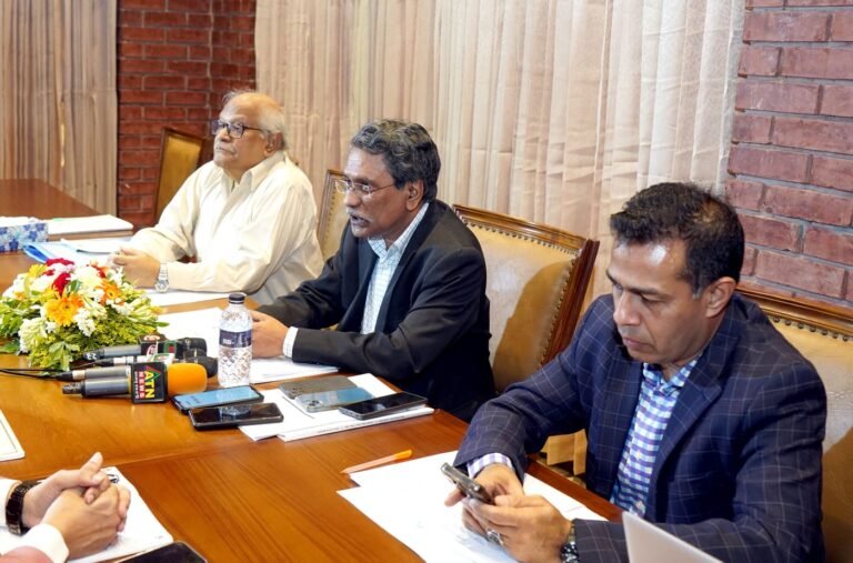 এক লক্ষ্যেই এগোচ্ছে ঐকমত্যের পথ : অধ্যাপক আলী রীয়াজ