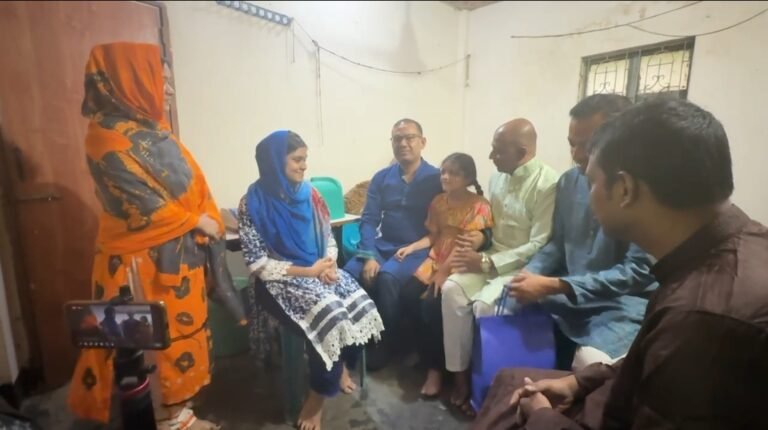 কারা হেফাজতে নিহত ছাত্রদল নেতা মিলনের পরিবারের খোঁজ নিলেন তারেক রহমানের প্রতিনিধি