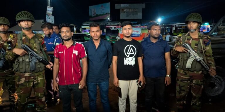 অতিরিক্ত ভাড়া আদায়: পটুয়াখালীতে ৭ বাসকে ৫৪ হাজার টাকা জরিমানা