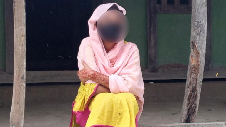 “বিয়ের দাবিতে প্রেমিকের বাড়িতে অনশন, এসএসসি পরীক্ষায় অনুপস্থিত কিশোরী”