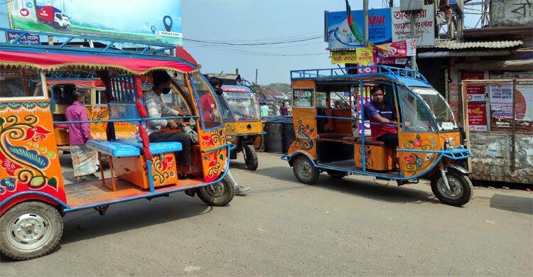 বরিশালে থ্রি-হুইলারের ভাড়া নির্ধারণ বিষয়ে ছড়ানো গণবিজ্ঞপ্তি ‘ভুয়া’ ঘোষণা