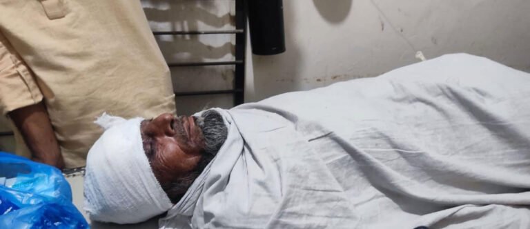 বাউফলে মসজিদ কমিটির সভাপতিকে অপসারণের জেরে হামলা, আহত ৩