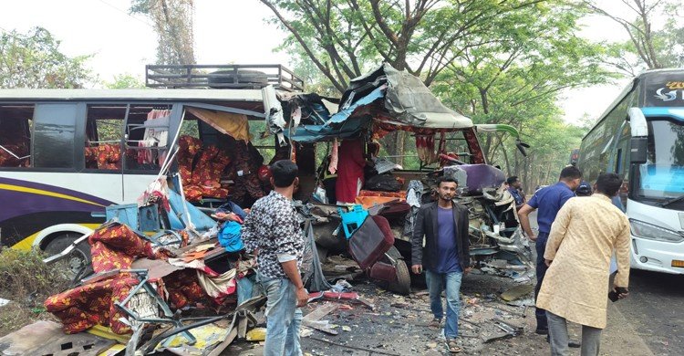 ঈদ যাত্রায় প্রতিদিন গড়ে ২১ জনের মৃত্যু