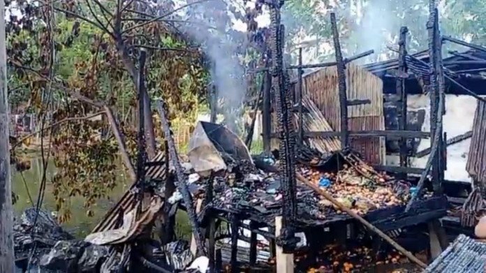 গলাচিপায় ভয়াবহ অগ্নিকাণ্ডে পুড়ে ছাই ১০টি দোকান, ক্ষতি ২০ লাখ টাকার বেশি