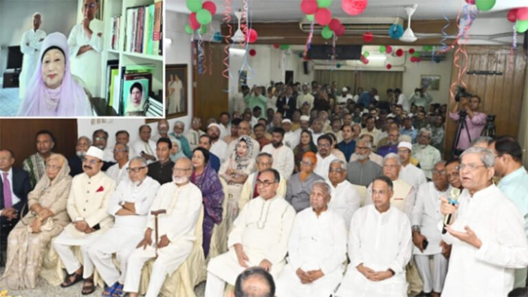 বিএনপি নেতাদের সঙ্গে ঈদের শুভেচ্ছা বিনিময় করলেন খালেদা জিয়া