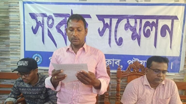 সাগরে মাছ ধরতে চাঁদার অভিযোগে জেলে নিখিলের নিরাপত্তাহীনতা