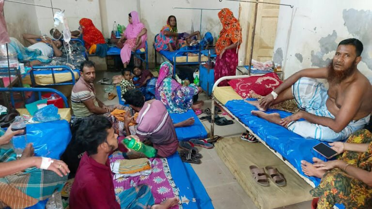 পিরোজপুরে ডায়রিয়ার প্রকোপ, হাসপাতালে রোগীর চাপ বেড়ে দ্বিগুণ