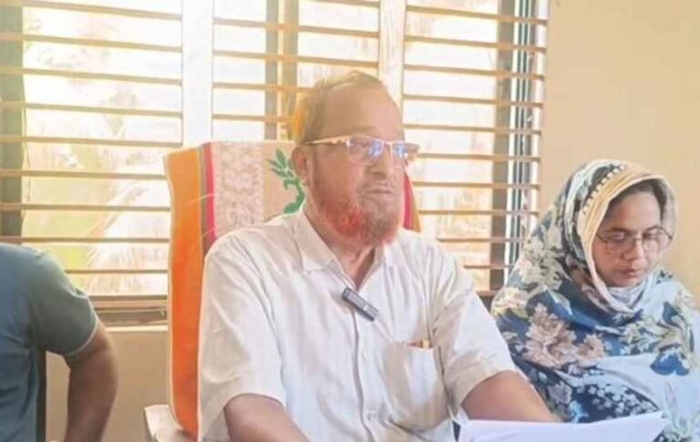 আওয়ামী লীগের নাম মুখেও নেবো না: দশমিনায় চেয়ারম্যান আবদুল আজিজ মিয়ার পদত্যাগ