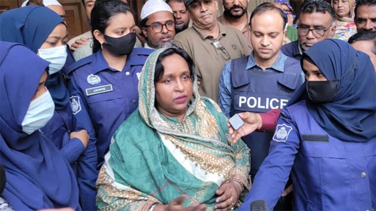 কারাগারে সাবেক মেয়র আইভী