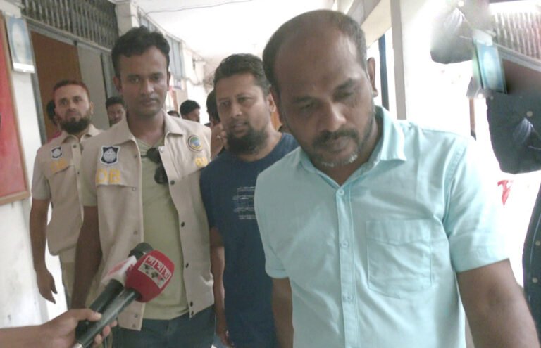 বরিশালে ছাত্রলীগ নেতাকে আটকে ১০ লাখ টাকা দাবি, তিন ছাত্রদল কর্মী আটক