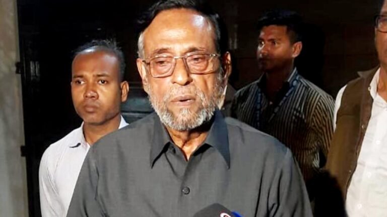 সরকারের পরিচালনায় চরম অস্থিরতা, এমনভাবে একটা দোকানও চলে না: অলি আহমদ