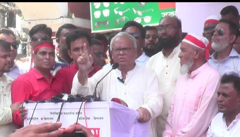 প্রধানমন্ত্রী শেখ হাসিনা ‘ভারতে পলাতক’ ও ‘ওসামা বিন লাদেনের মতো ভিডিও বার্তা দিচ্ছেন : রিজভী