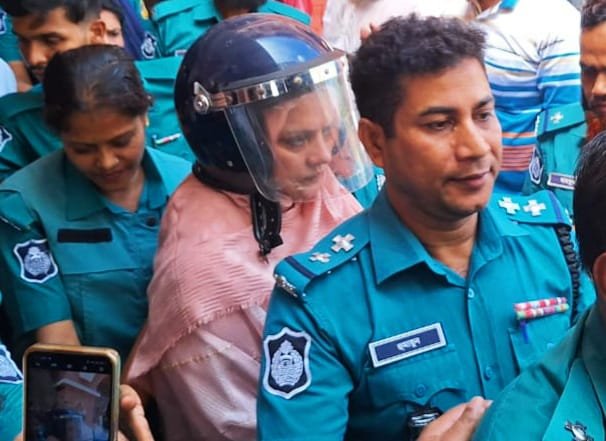 গ্রেপ্তার হয়ে কারাগারে সাবেক এমপি জেবুন্নেছা