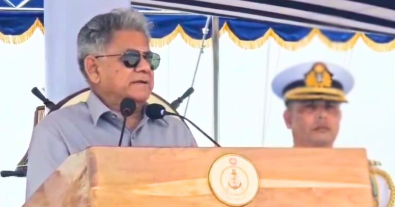  দেশের স্বার্থে কাজ করুন, ব্যক্তির নয়: নবীন নাবিকদের প্রতি উপদেষ্টার আহ্বান