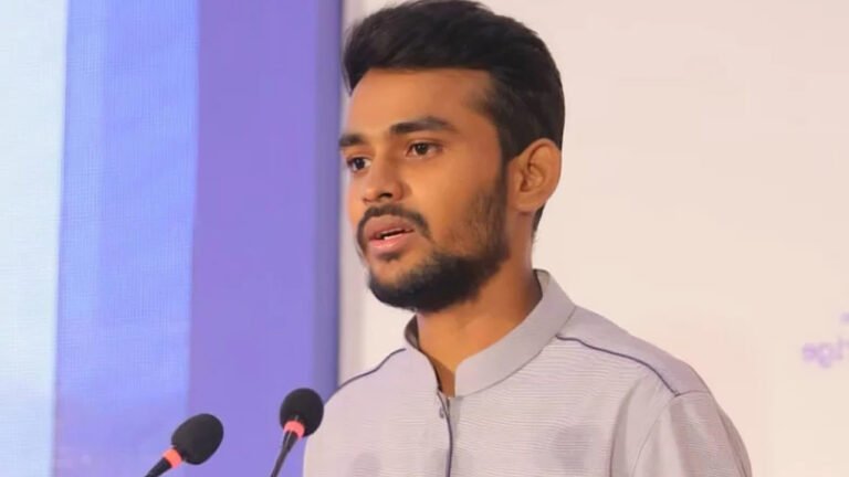 নতুন অধ্যাদেশে আওয়ামী লীগের প্রচারণা নিষিদ্ধ: উপদেষ্টা আসিফ