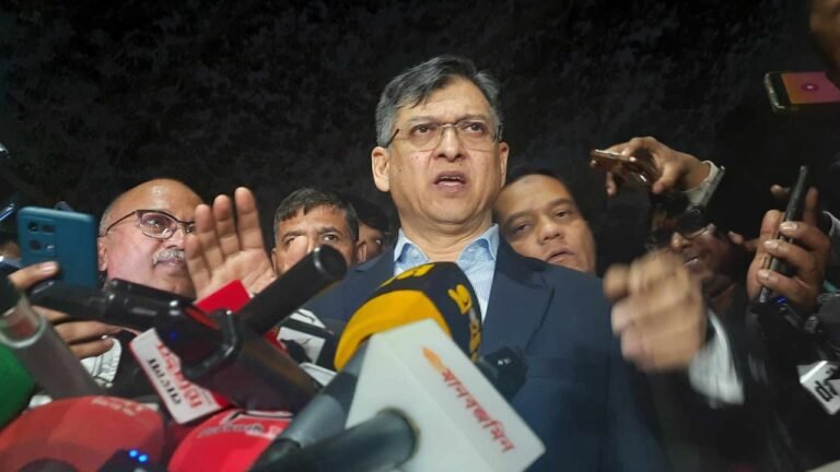 ড. মুহাম্মদ ইউনুসের সাথে বিএনপির আলোচনা